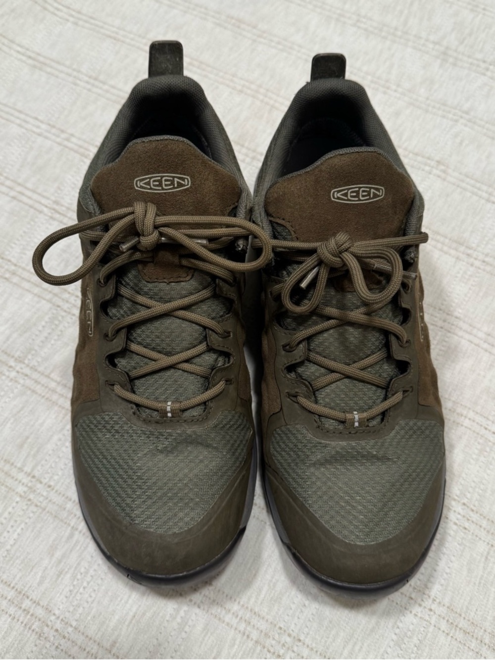 KEEN NXIS EVO Waterproof Hiking Shoes - Women’s Size 9 - Olive Green
